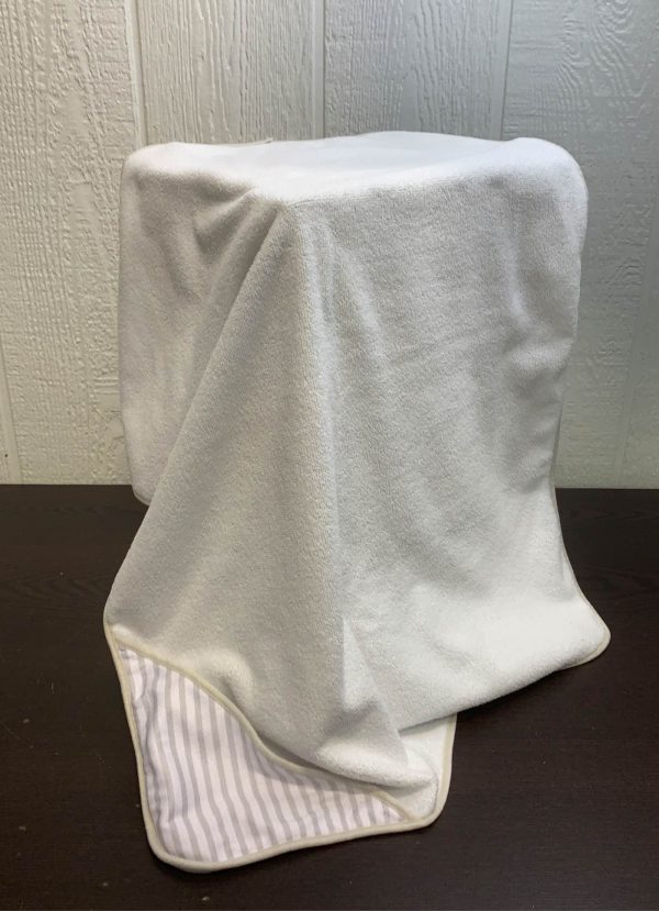 Le Petit Hooded Towels, 3 Pack on Sale - Image 2