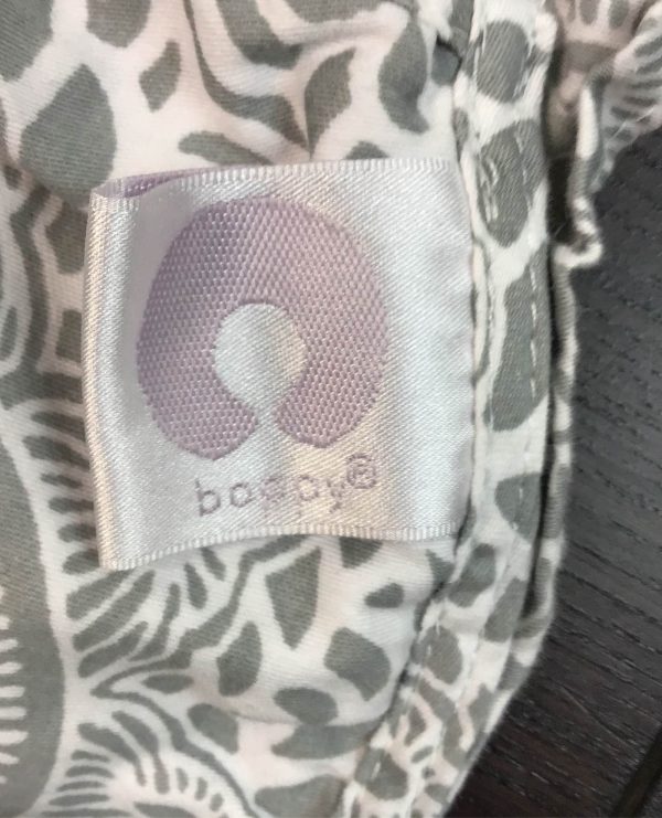 Boppy Nursing Cover on Sale - Image 4