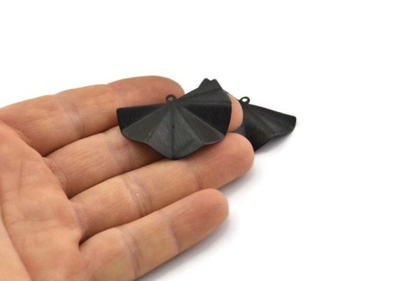 Black Fan Charm, 4 Textured Oxidized Black Brass Fan Shape Charm Earrings With 1 Loop, Pendants, Findings (38x23x0.50mm) D1218 S1135 Online Sale - Image 3